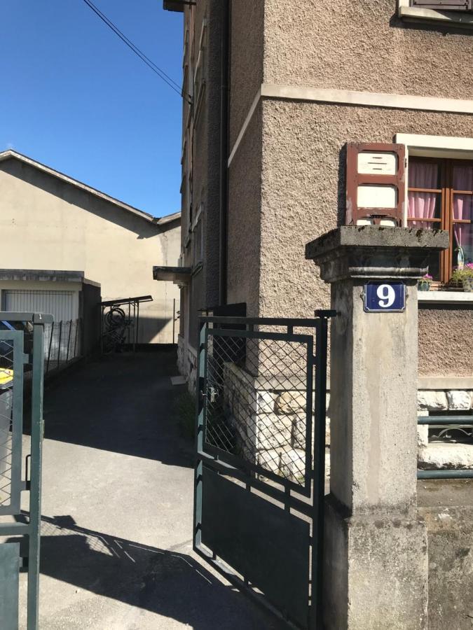 Appartamento Un Petit Bout De Reve, Balcon, Parking & Proche Centre Annecy Esterno foto